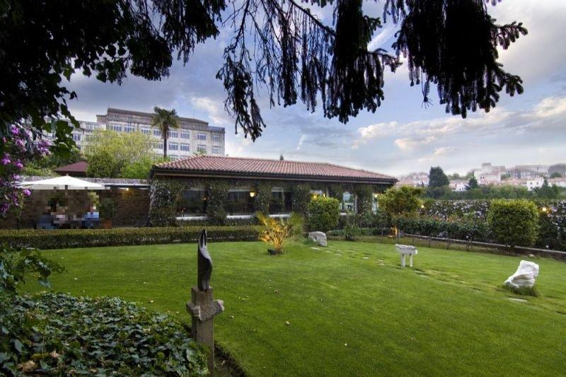 Hotel Virxe Da Cerca By Pousadas De Compostela Сантьяго-де-Компостела Екстер'єр фото