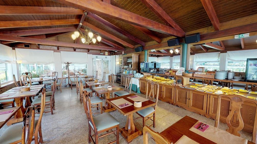 Hotel Virxe Da Cerca By Pousadas De Compostela Сантьяго-де-Компостела Екстер'єр фото